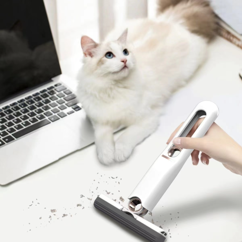 Portable Mini Squeeze Mop for Floors, Glass, and Desks.